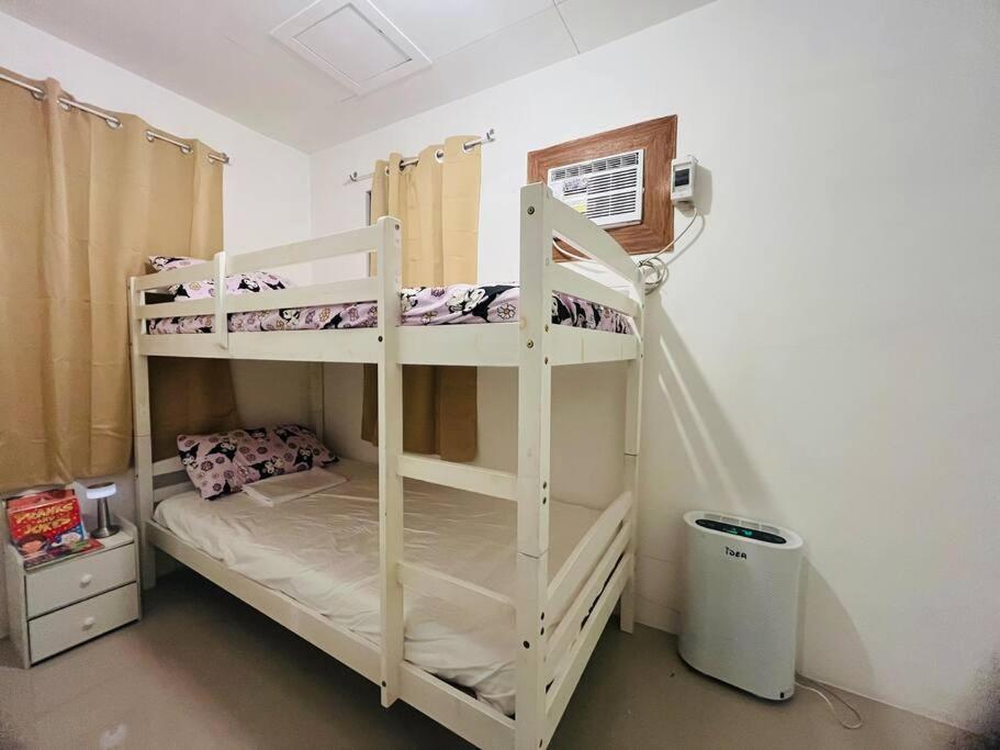 A Cozy 2-Bedroom Home In Malolos - Prime Location Exterior photo